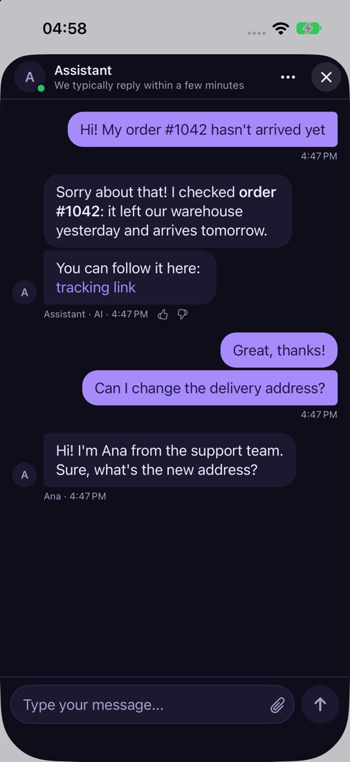 Chat de Helpium con un tema violeta oscuro